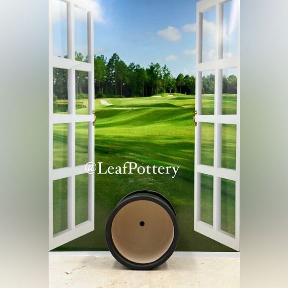 Black Link (SM) Ceramic Planter Pot with Saucer Attached - Picture 7 of 9